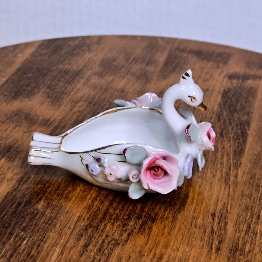 Vintage Lefton Porcelain Swan Trinket Dish Pink Applied Roses Ring Holder